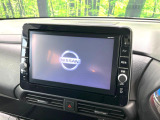 【大画面ナビ】人気の大型9インチナビを装備。存在感のある大画面はインパクト大!ナビ利用時のマップ表示は見やすく、テレビやDVDは臨場感がアップ!いつものドライブがグッと楽しくなります♪