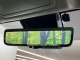 【デジタルインナーミラー】後席の大きな荷物や同乗者で後方が確認しづらい時でも安心!カメラが撮影した車両後方の映像をルームミラー内に表示。クリアな視界で状況の確認が可能です!