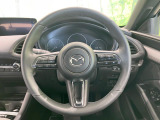 【純正革巻きステアリング】上質な革を使用することで、手にしっかり馴染みとても運転しやすいハンドルです♪