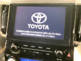 【9インチ ディスプレイオーディオ】大画面ディスプレイへお持ちのスマートフォンと連携して、ナビやbluetoothでの音楽再生が可能です♪デザインはもちろん操作性も良好!別途ナビ機能の取付可能です♪