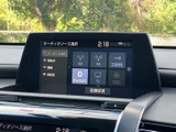 オーディオの選択画面にAM・FMやBluetoothなどの項目が並び、利用したい音源を見つけやすい構成です。画面上で選択肢を確認でき、通勤やお出かけなど日常の移動で便利に活用できます。