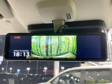 【デジタルインナーミラー】後席の大きな荷物や同乗者で後方が確認しづらい時でも安心!カメラが撮影した車両後方の映像をルームミラー内に表示。クリアな視界で状況の確認が可能です!