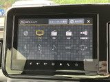 AVメニューにはテレビやラジオ、Bluetoothなど複数の項目が並びます。画面上で利用したい音源を確認しやすく、好みに合わせた使い分けにも便利。日々の移動時間を快適にサポートします。