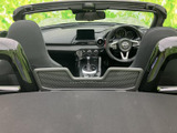 駐車時の後方確認をサポートするバックモニターを装備。車庫入れや狭い場所での駐車など、日常の取り回しを助けてくれる便利な装備です。