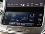 使いやすさや安全性を追求したステアリング周り!高級車ゆえにスイッチ類が多いのも特徴ですね!考え尽くされた配置ですぐに使いこなす事が出来ますのでご安心下さい!是非、体感してみて下さい!!