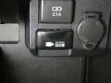 ノートパソコンなど家庭用電源の電化製品が100Wまで使用できます。
