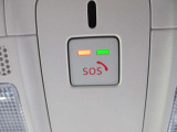 エアバッグ作動時や後突時、もしくは車内のSOSボタンを押した際に緊急通報オペレーターに連携し、救急・警察を手配します。更にオペレーターにも連携、お客様のご要望に応じてロードサービスの手配を行います。