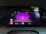 見やすい大型10.25インチ液晶メータを採用。好みに応じてカスタマイズが可能です。