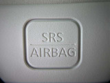 SRSカーテンエアバッグも備えています。