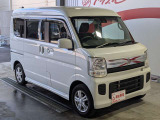 弊社は各メーカーの福祉車両販売に伴い整備も行っております。福祉装置の整備ノウハウもございますのでご購入後のアフター、整備もお任せ下さい☆