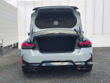 ご納車前には、BMWを熟知したメカニックによる100項目の点検・整備を行います。不具合箇所、交換時期に達している部品に関しましては、全て当社負担で交換してからのご納車となります。