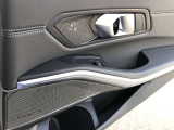 車両の詳細、ご質問につきましては、営業スタッフまでお気軽にご連絡下さいませ。遠方のお客様には実車の詳細動画送信も承ります。お問合せをお待ち致しております。