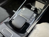 時間や距離などの都合で実車をご覧になれないお客様には、私共がお客様の目の代わりとなり、お車を確認させて頂きます。詳細に写真を撮影しメールにてお送りさせていただきます。お気軽にお申し付け下さい。