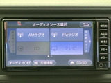 AM・FMラジオやテレビなど、利用したい音源を画面で確認して選択できます。各項目が整理されて表示されるため、目的のメニューを見つけやすく、普段使いにも扱いやすい装備です。