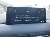 画面には方位や現在地の緯度・経度などが表示されています。ナビゲーションは専用SDカード未装着のため利用できない旨も表示され、使用前に状況を確認できます。