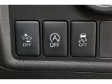 ■衝突回避支援機構■自動車に搭載したレーダーやカメラからの情報をコンピュータが解析し、運転者への警告やブレーキの補助操作などを行います。事故予防に!