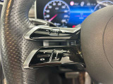 メモリー付きパワーシートが装備されている車両はシートの位置・ドアミラーの角度・ハンドルの位置を3名まで記憶出来ます。