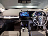 ☆センターパネルを運転席側に僅かに傾けたBMW独特のインパネ☆【駆け抜ける歓び】はここからもスタートしております☆