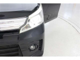 HIDヘッドライト装備しています。