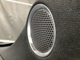 BOSE社との共同開発により室内空間にあった音響チューニングを施し、クリアで臨場感のあるダイナミックサウンドをお楽しみいただけます。