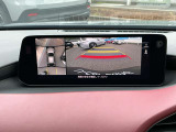360&deg;モニター付き!コーナーセンサーと連動して運転を快適にサポート!