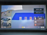 ナビ画面に映し出しているのは純正ドライブレコーダーが捉えた映像です。