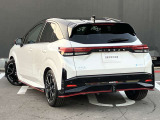 展示場に無いお車でも、全国の日産ディーラーの車が店内で検索できます。(GET-U検索システム) また日産ディーラーなのでもちろん新車のご相談も承ります。