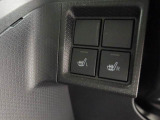 前席のみシートヒータ付いています。