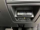 ETCが装着されています。再セットアップ後高速道路の料金所をノンストップで通過できて大変便利です。
