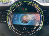 まずはご連絡をください!お車詳細や展示状況はMINI NEXT城東鶴見06-6933-3298まで。