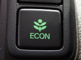 エンジン、エアコンなどを制御し低燃費な『ECONモード』に、また走りを楽しみたいとき、空調など快適性を重視したいときにはスイッチOFFで通常モードに切り替えができます!