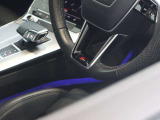内装はシンプルに使い勝手を考え作られています。お車を運転する感覚をダイレクトに体感して頂けます。室内も広くロングドライブにも快適にお過ごしいただけます。