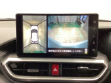 【マルチビューカメラシステム】車両の前後,左右4つのカメラで映した周囲の映像をナビゲーション画面に表示します♪停めにくい駐車場や狭い道路でもドライバーの死角を減らすことで運転をサポート!