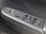 パワーウインドウ等スイッチ類です。