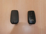中古車としてスマートキーが2個あるのは重要なチェックポイント!「イモビライザー」内蔵のスマートキーは便利なのですメカニカルキーと比べて高価なのです。