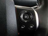 ステアリングスイッチは前方から目を離すことなく操作することが可能です!わき見運転の防止に役立ちます☆