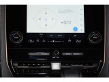【エアコン】 各操作スイッチなども使いやすい位置に配置されています。
