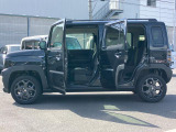 大きく開くドアで乗り降りらくらく☆