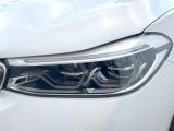 ●LEDヘッドライト:夜間走行時も良好な視界を確保し安心して運転できる高輝度LEDヘッドライトを装備!点灯速度が早く、消費電力も抑えられています。
