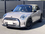 まずはご連絡をください!お車詳細や展示状況はMINI NEXT城東鶴見06-6933-3298まで。