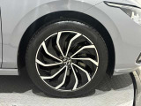 【Apple Connect】Apple CarPlay対応でマップ機能や電話、音楽アプリをそのまま車内でご利用いただけます。