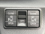【両側パワースライドドア】スマートキーや運転席のスイッチで後席両側スライドドアの開閉が可能♪電動だから力を入れてドアを開ける必要が無く、小さなお子様でも簡単に開け閉めでき快適です♪