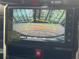 【バックカメラ】駐車時に後方がリアルタイム映像で確認できます。大型商業施設や立体駐車場での駐車時や、夜間のバック時に大活躍!運転スキルに関わらず、今や必須となった装備のひとつです!