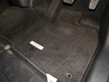 ★内外装クリーニング済み★大変ご好評いただいております!車内清掃、エンジンルーム洗浄、ボディ磨きを全車実施済みです♪