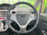 インテリアに合わせたデザインのステアリングは、運転される方のことも考え、運転しやすい形状、大きさです。是非一度、実際に触ってお確かめください。