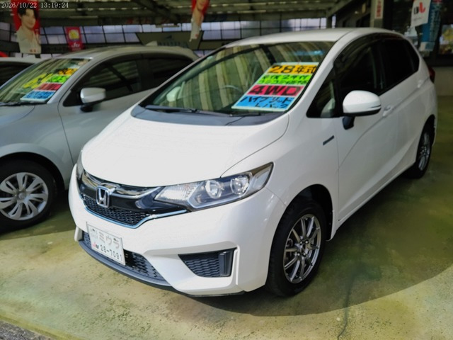 フィット 1.5 ハイブリッド Lパッケージ 4WD