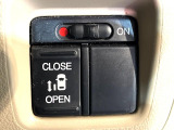【パワースライドドア】スマートキーや運転席のスイッチでスライドドアの開閉が可能♪電動だから力を入れてドアを開ける必要が無く、小さいお子様でも、重い荷物を持っている時もラクに開け閉めできます♪