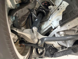 お車を安心してお乗りいただく為には、足回りの定期点検が欠かせません。サービスサポート(有償保証)では無料点検もご提供しており、安心のカーライフをお過ごしいただけるサポート体制が整っています。