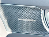 ●harman/kardonサウンドシステム:オーディオ専門メーカーが手掛けるプレミアムスピーカーを装備。多数のスピーカーから、音の粒立ちまで分かる高品質な音楽をお楽しみいただけます。