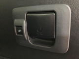 運転席ロングスライドシートも装備です!